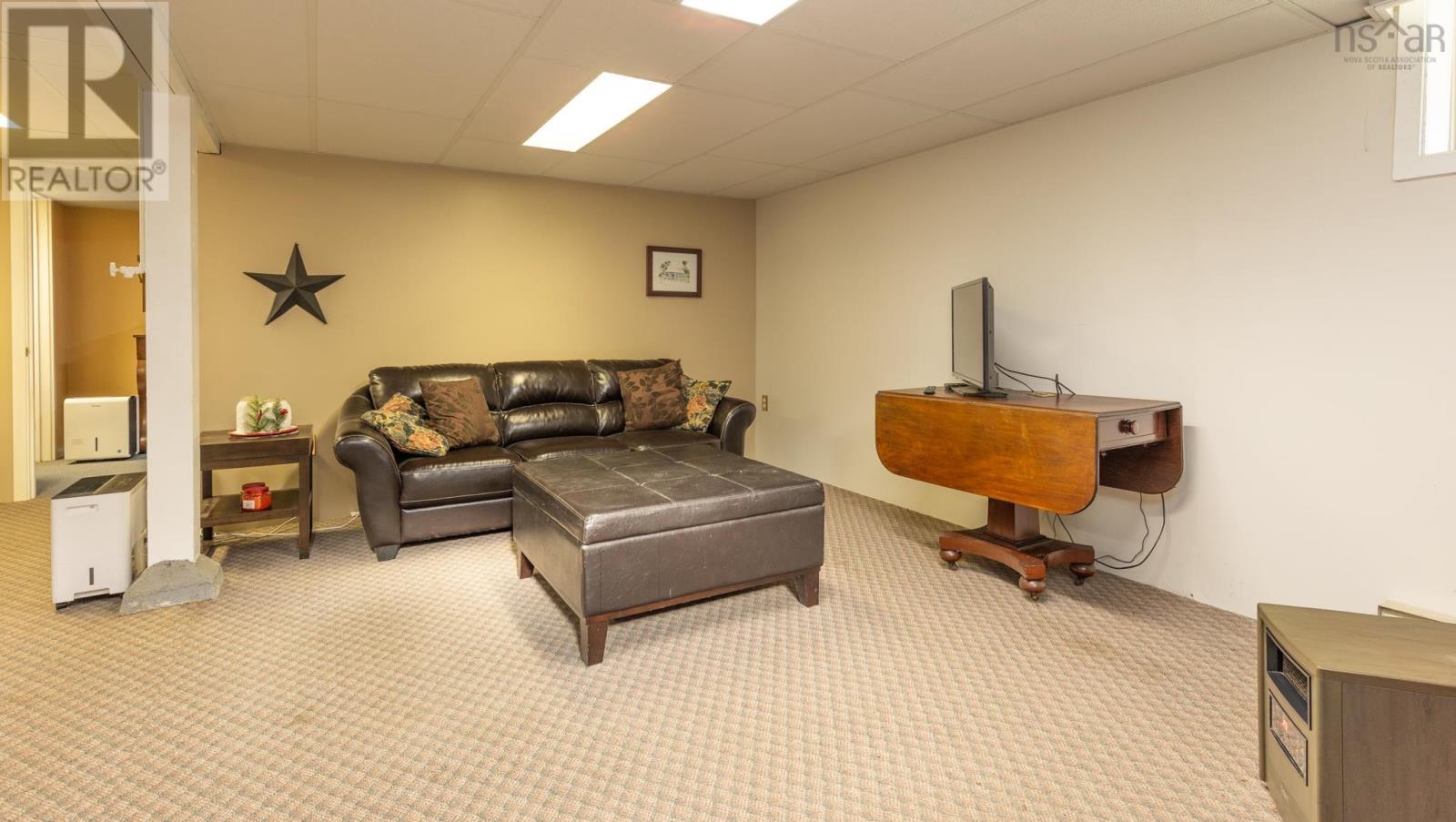 Property 36 of 41 of 911 Highway 335