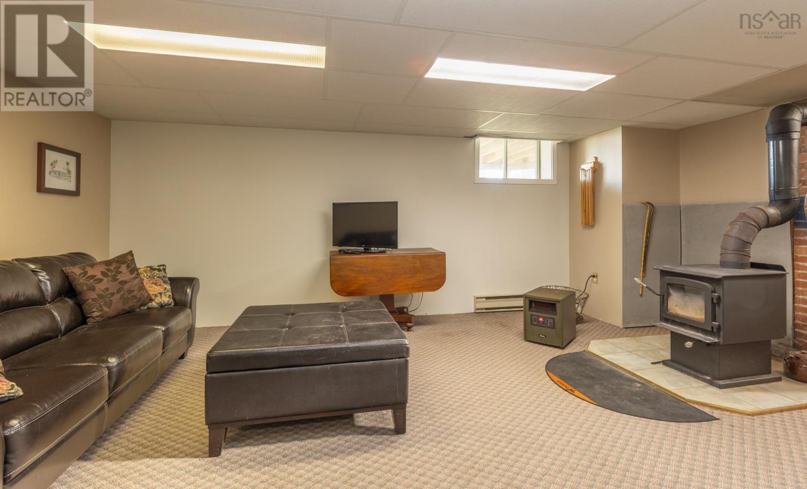 Property 37 of 41 of 911 Highway 335