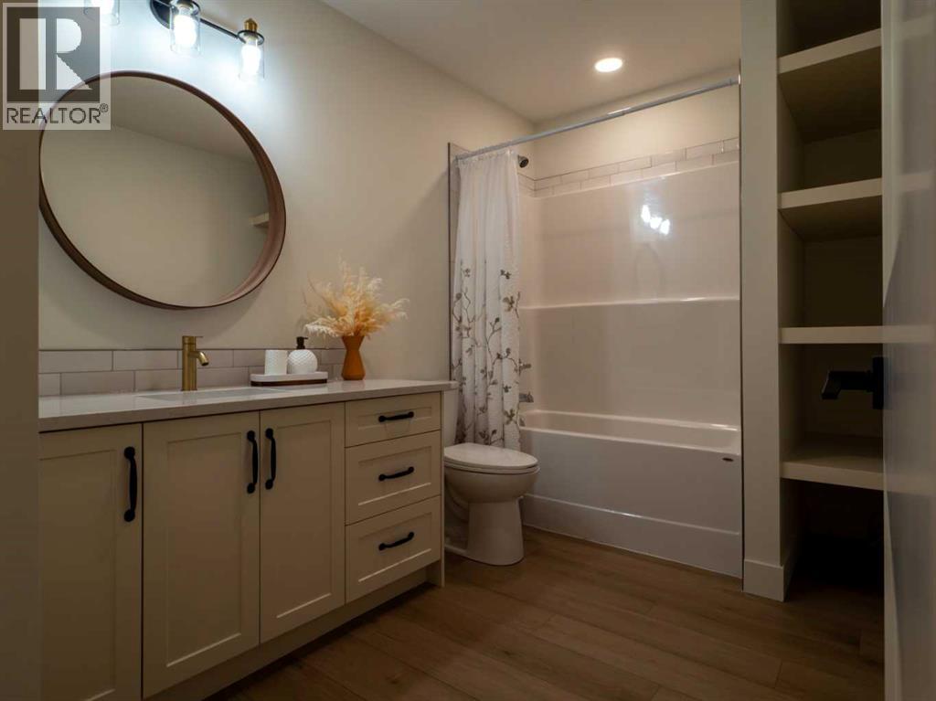 Single Family House for Sale in   Avenue S Victoria Park Lethbridge 