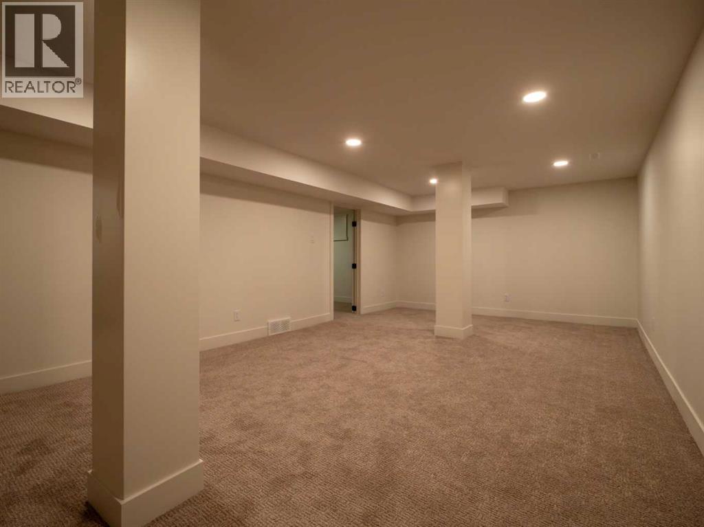 Single Family House for Sale in   Avenue S Victoria Park Lethbridge 