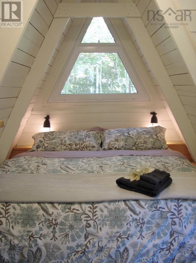 Property 12 of 17 of 3598 West Lake Ainslie Road