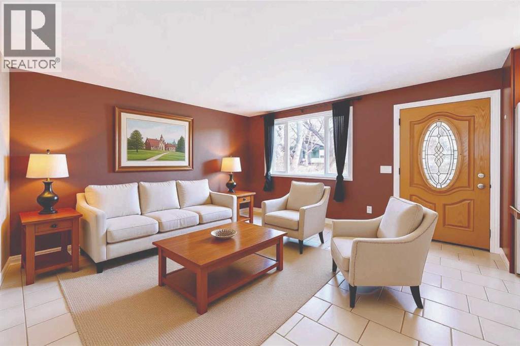 Single Family House Bungalow for Sale in  A Street SE Dover Calgary 