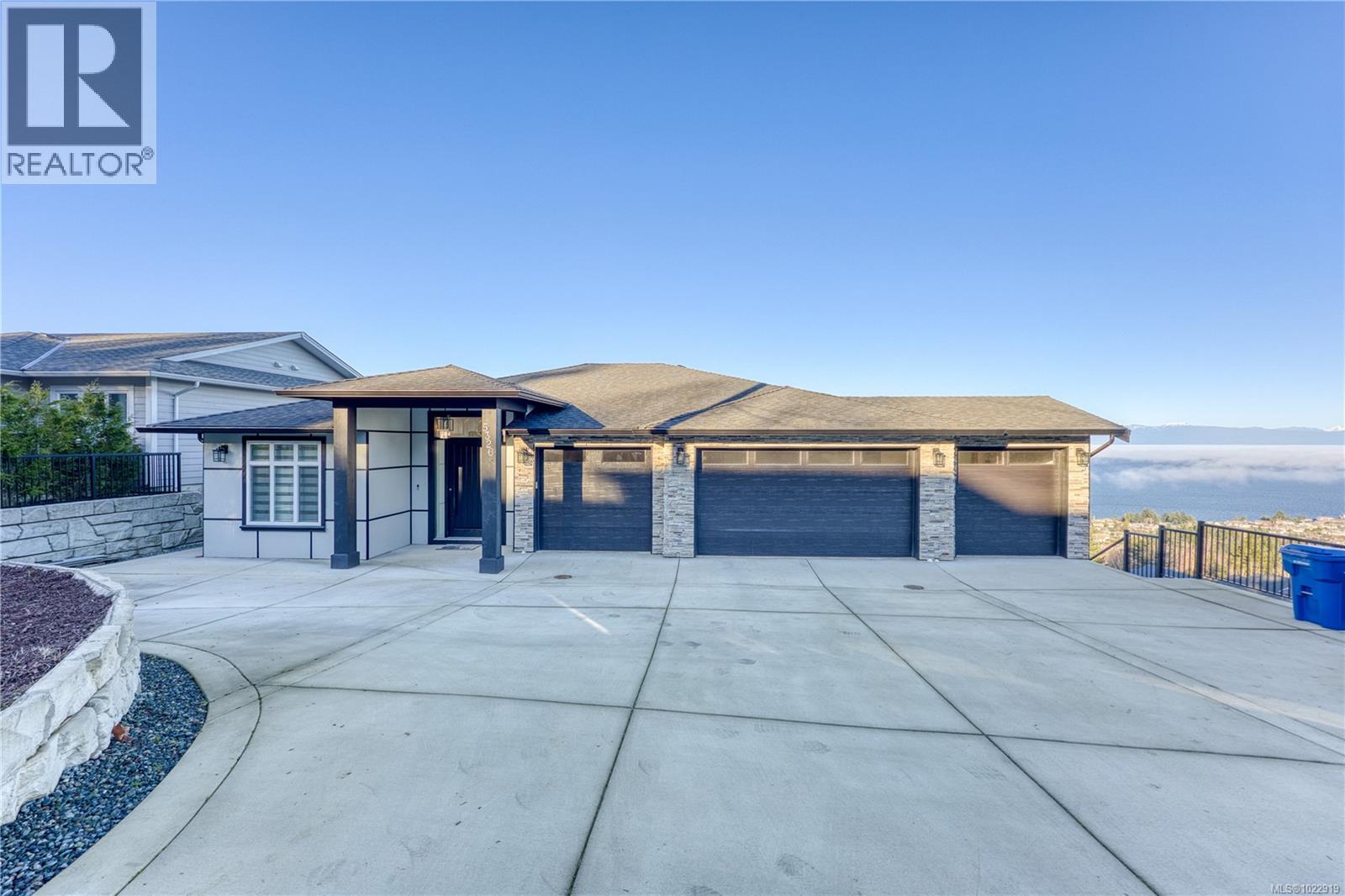 5326 Dewar Rd, Nanaimo