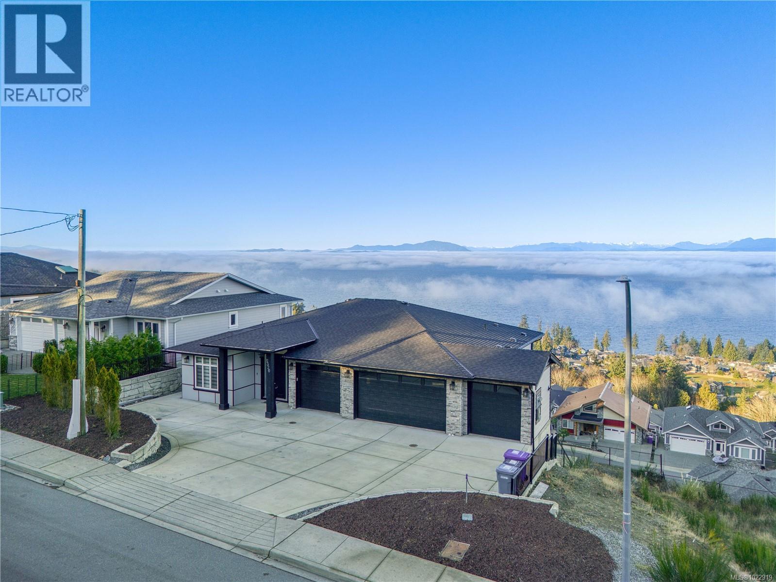 5326 Dewar Rd, Nanaimo