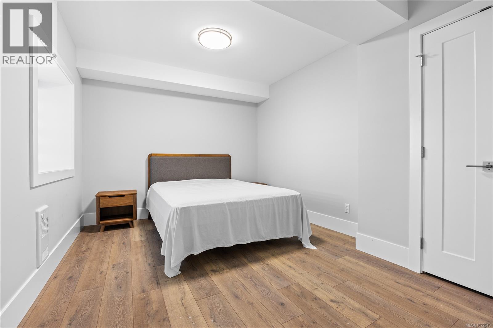 5326 Dewar Rd, Nanaimo