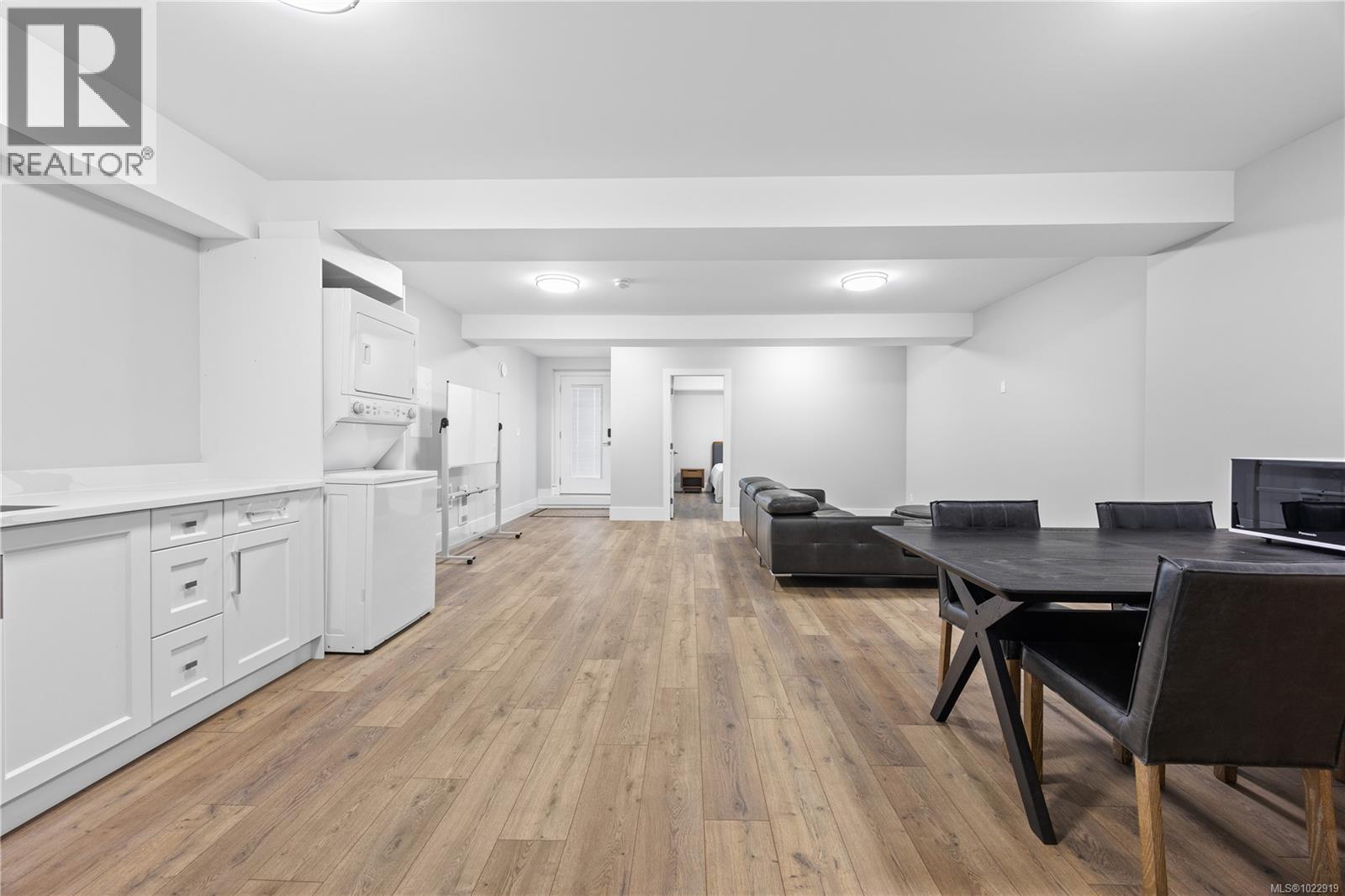 5326 Dewar Rd, Nanaimo