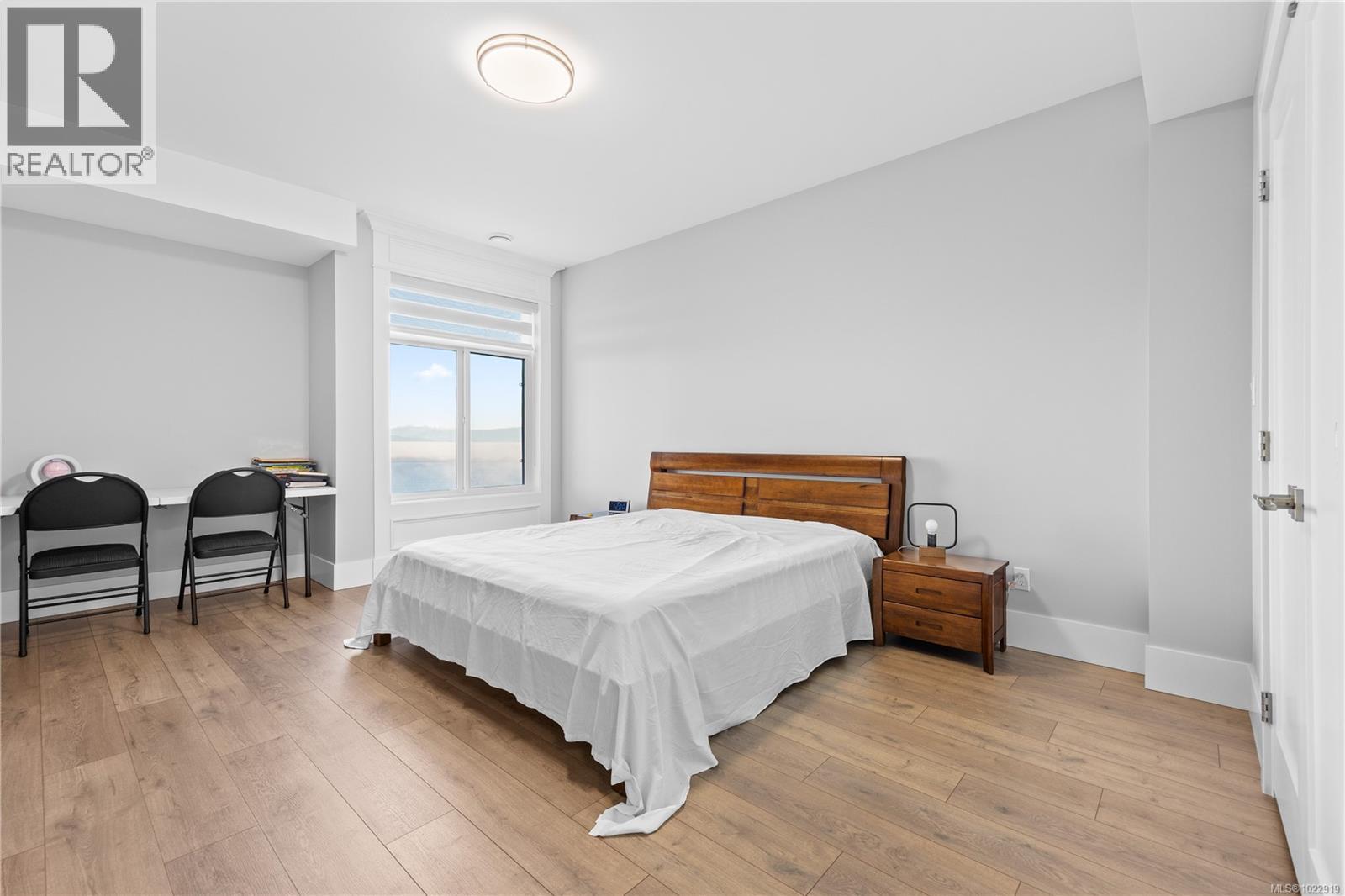 5326 Dewar Rd, Nanaimo