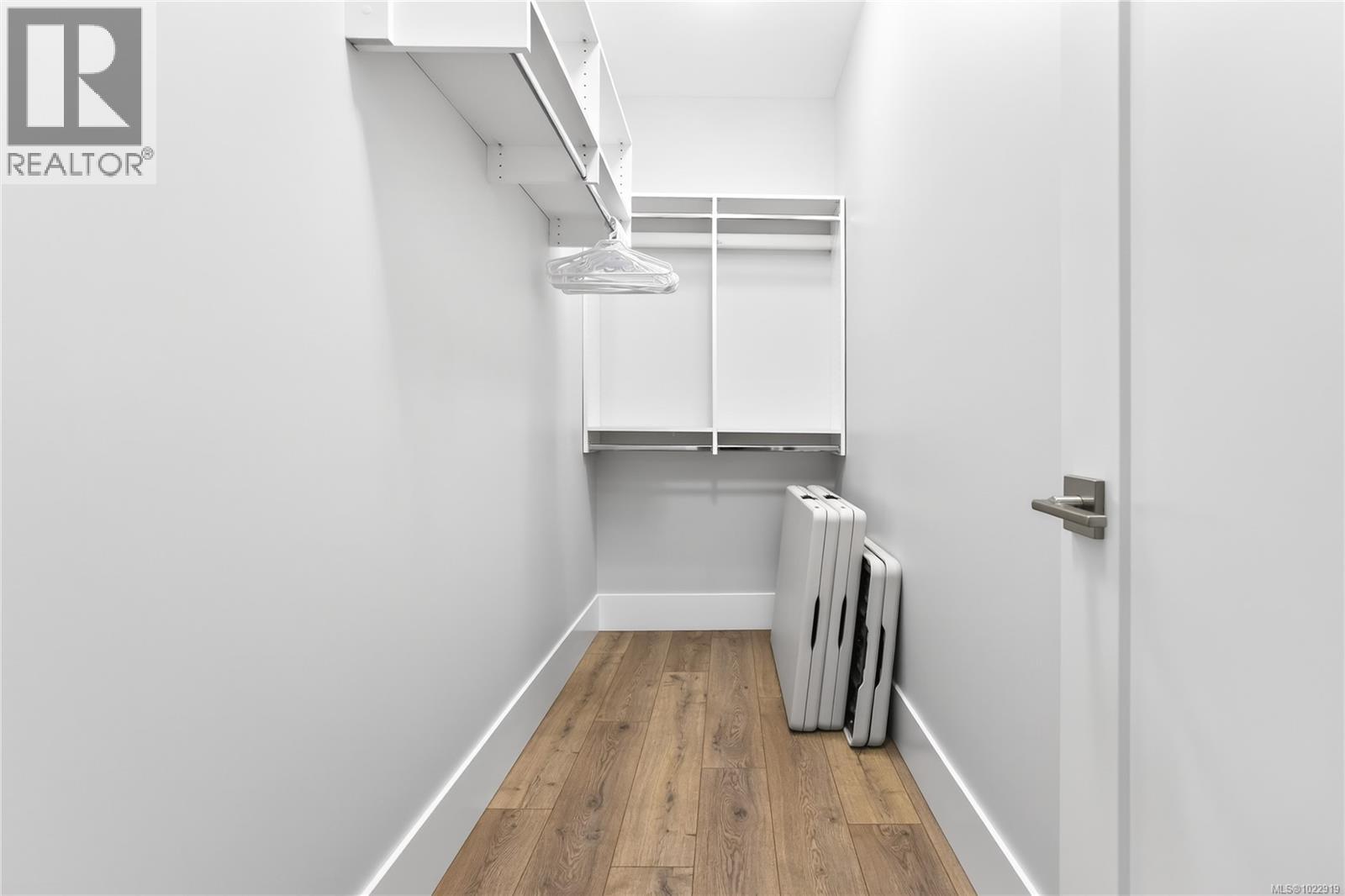 5326 Dewar Rd, Nanaimo