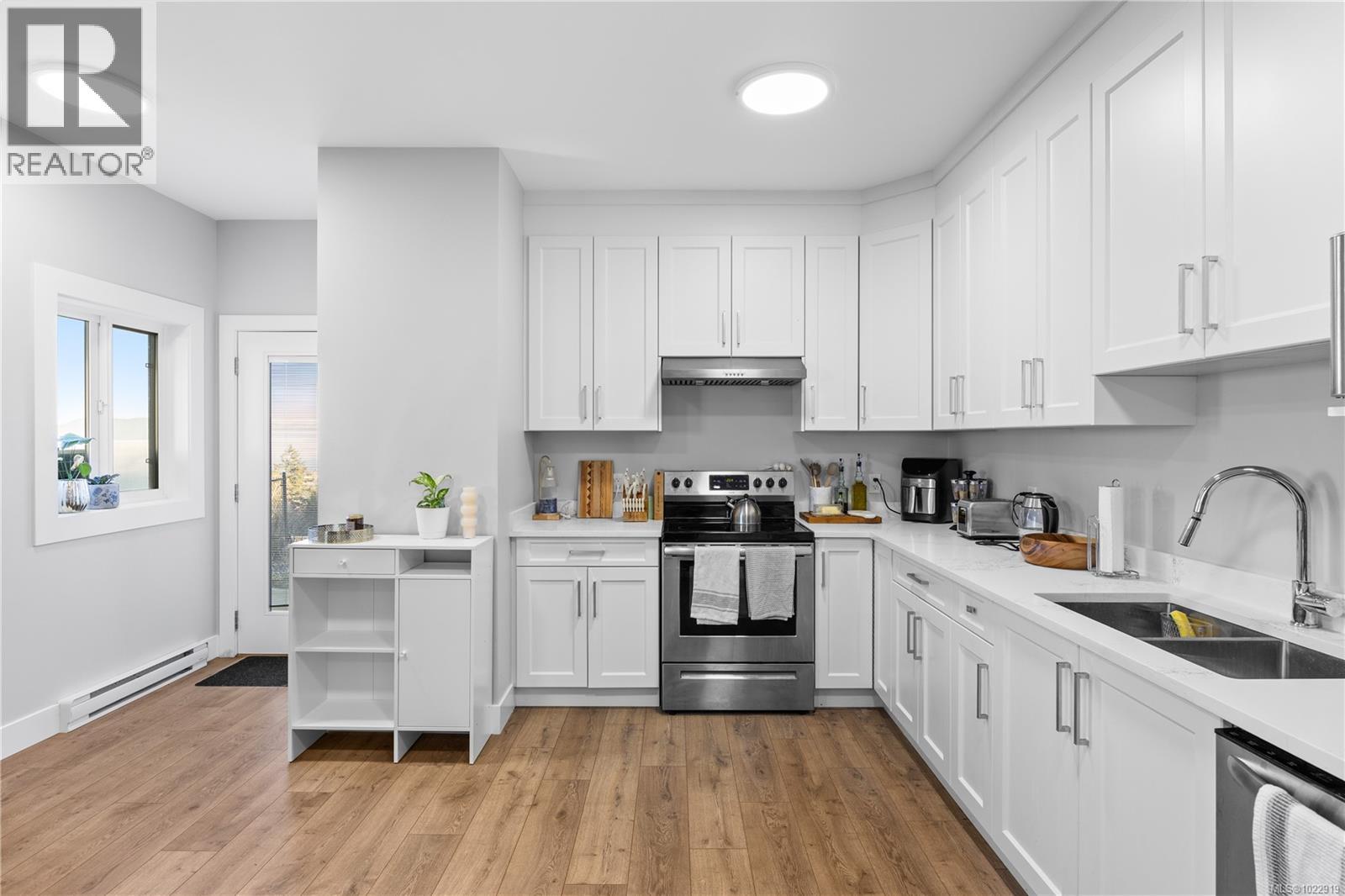 5326 Dewar Rd, Nanaimo