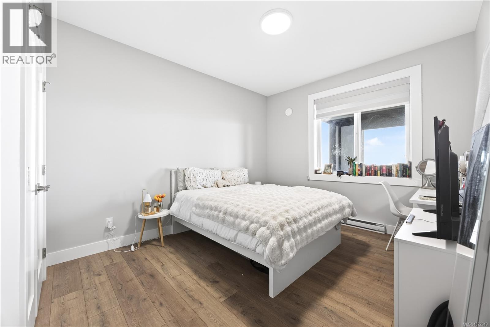 5326 Dewar Rd, Nanaimo