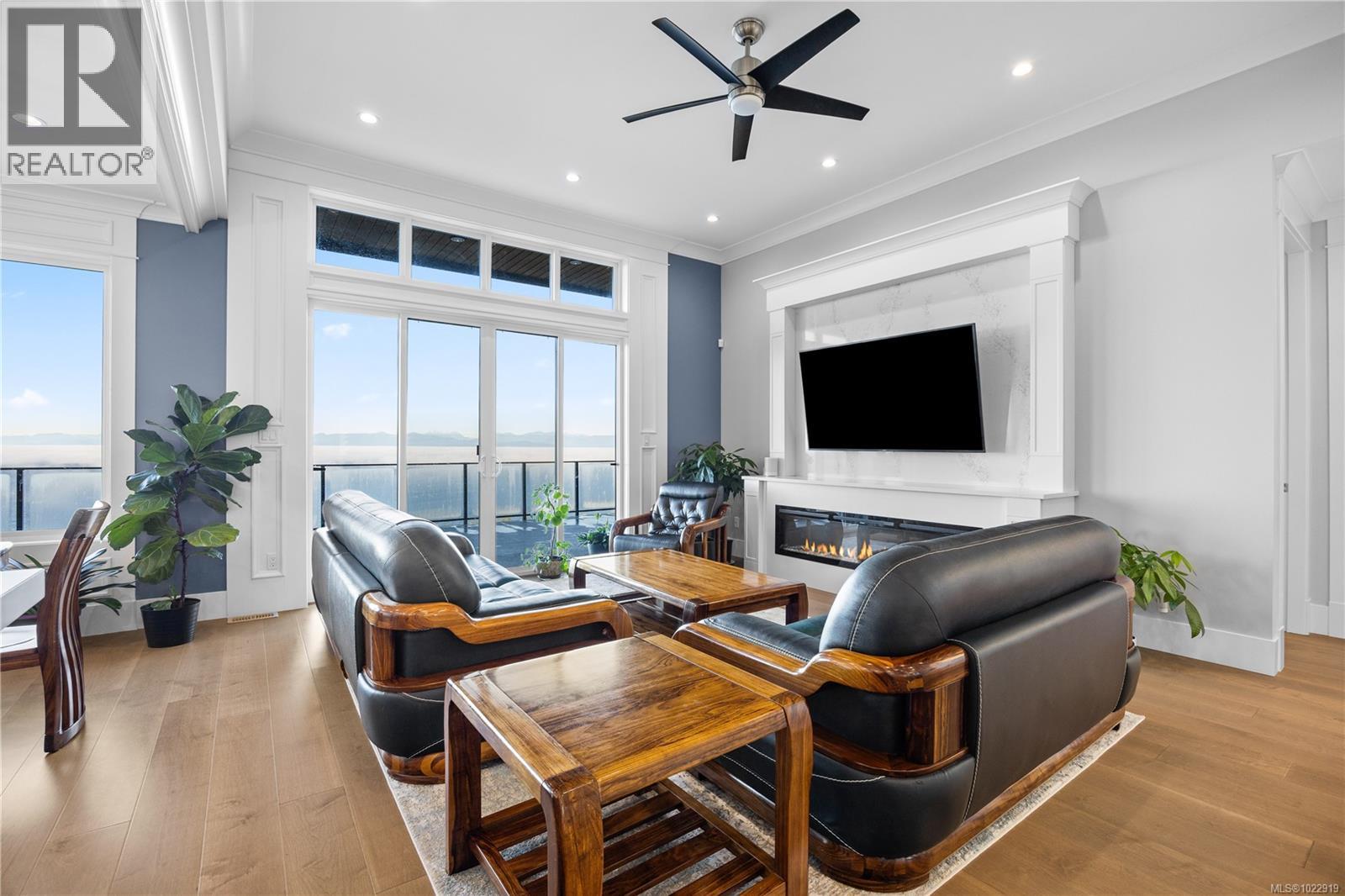 5326 Dewar Rd, Nanaimo