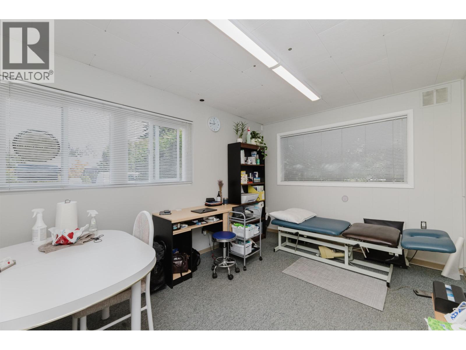 5691 MERMAID STREET, Sechelt