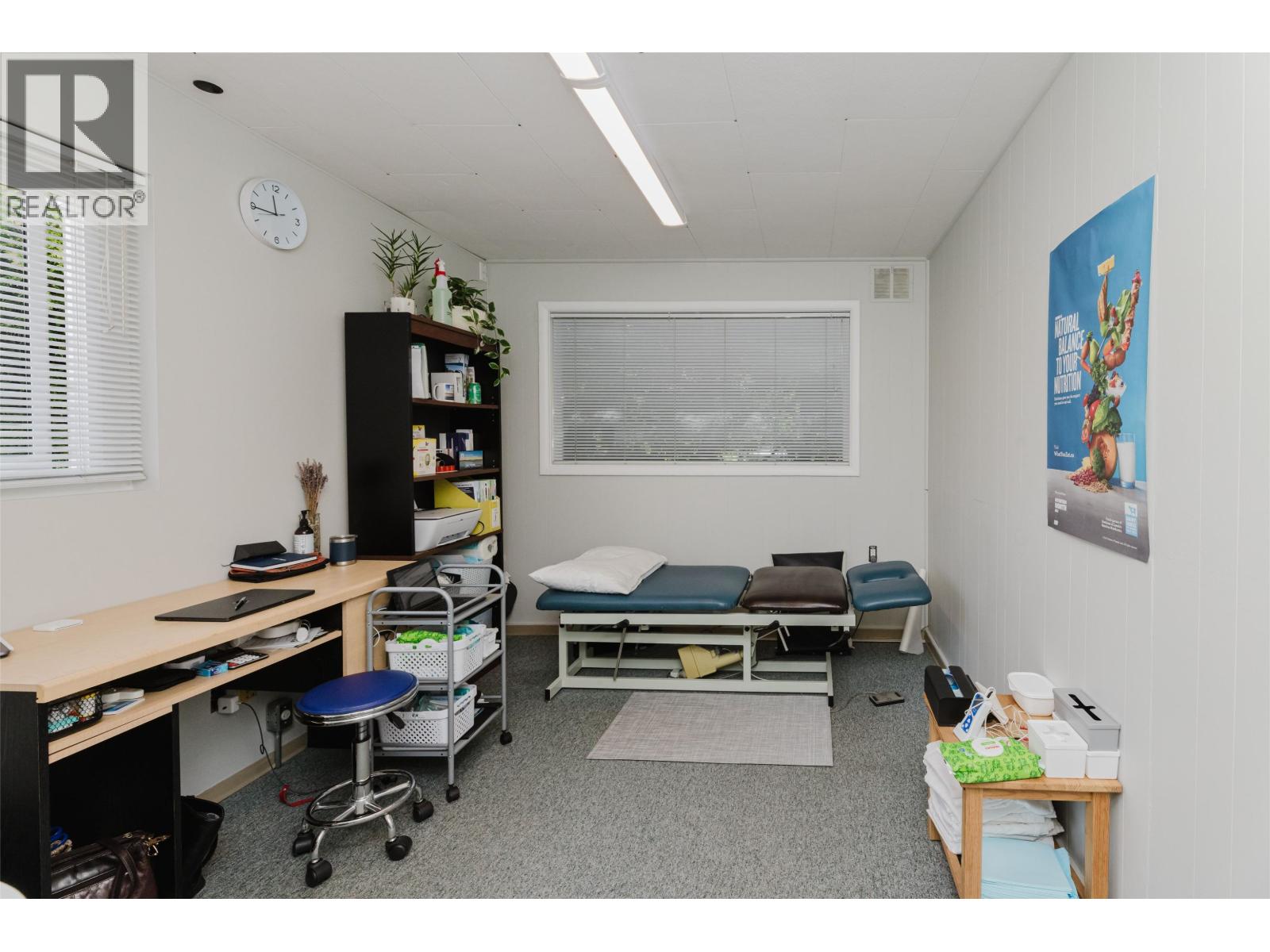 5691 MERMAID STREET, Sechelt