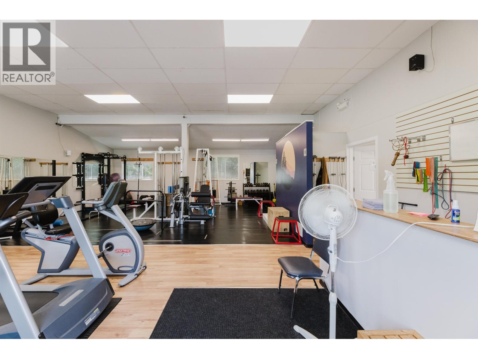 5691 MERMAID STREET, Sechelt