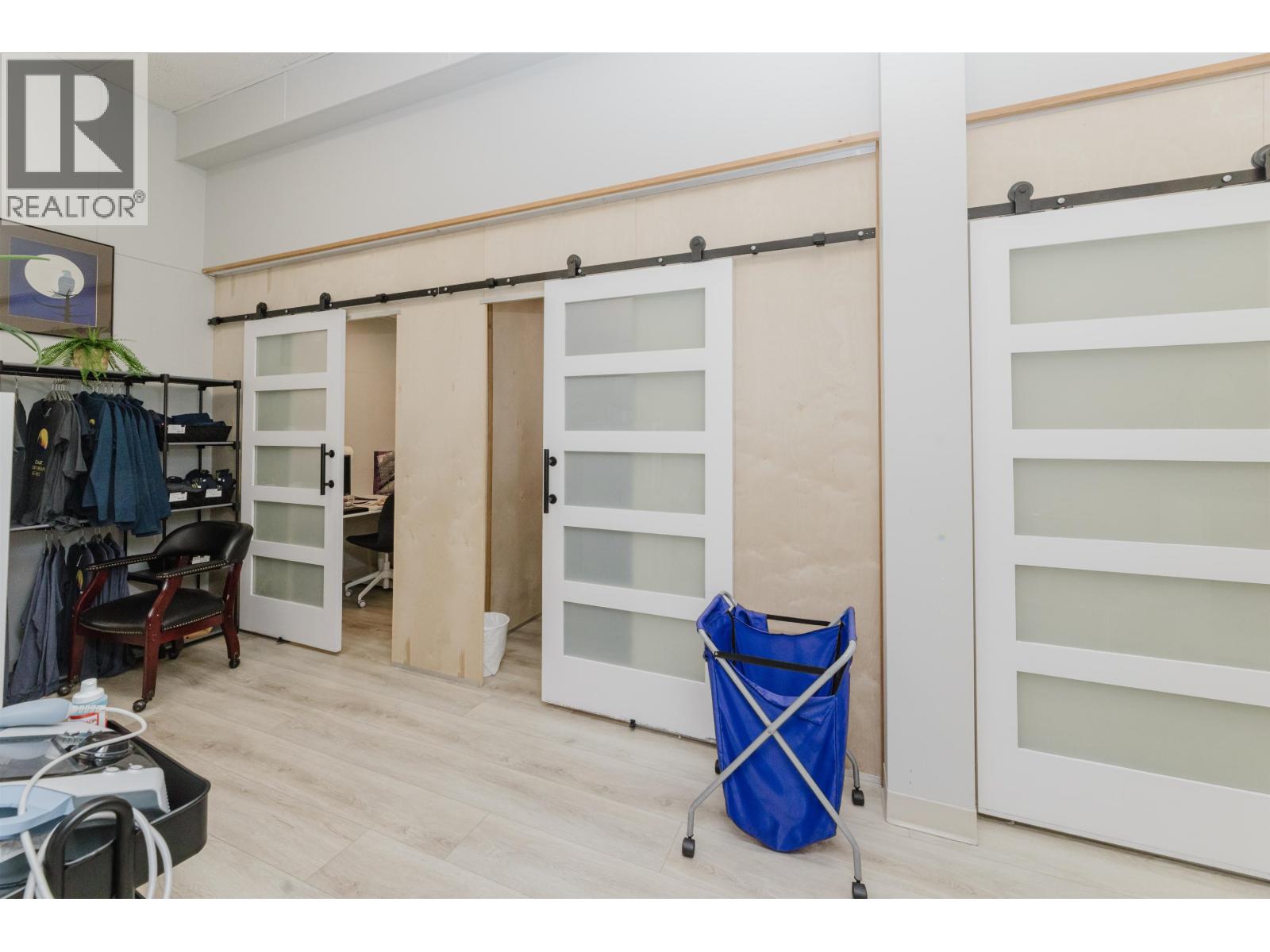 5691 MERMAID STREET, Sechelt