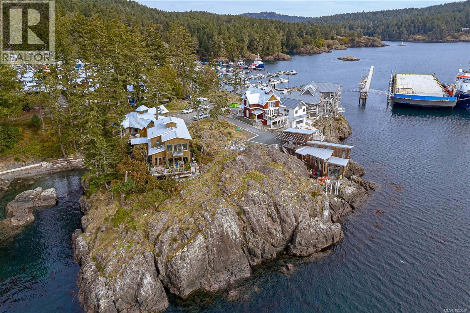  817 Sunset Point, Sooke
