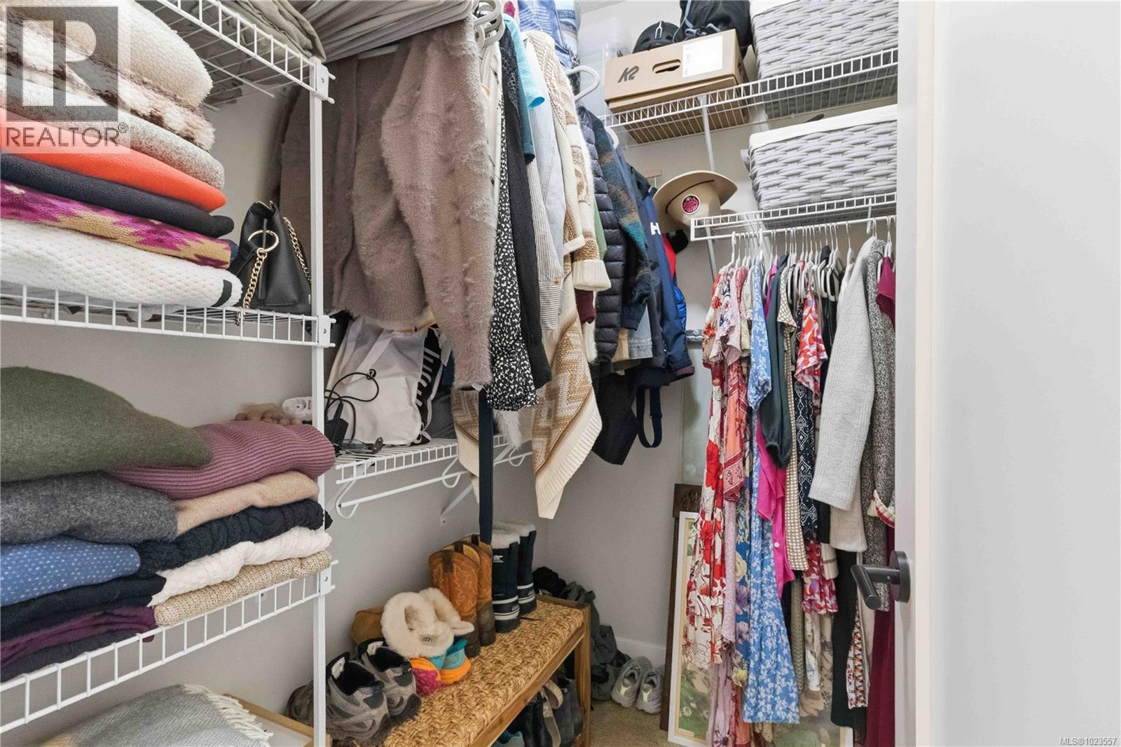 303 627 Brookside Rd, Colwood