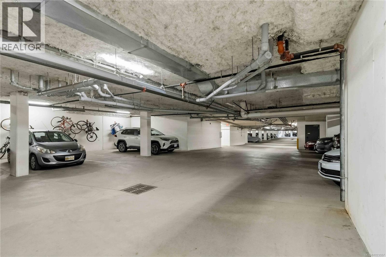 303 627 Brookside Rd, Colwood