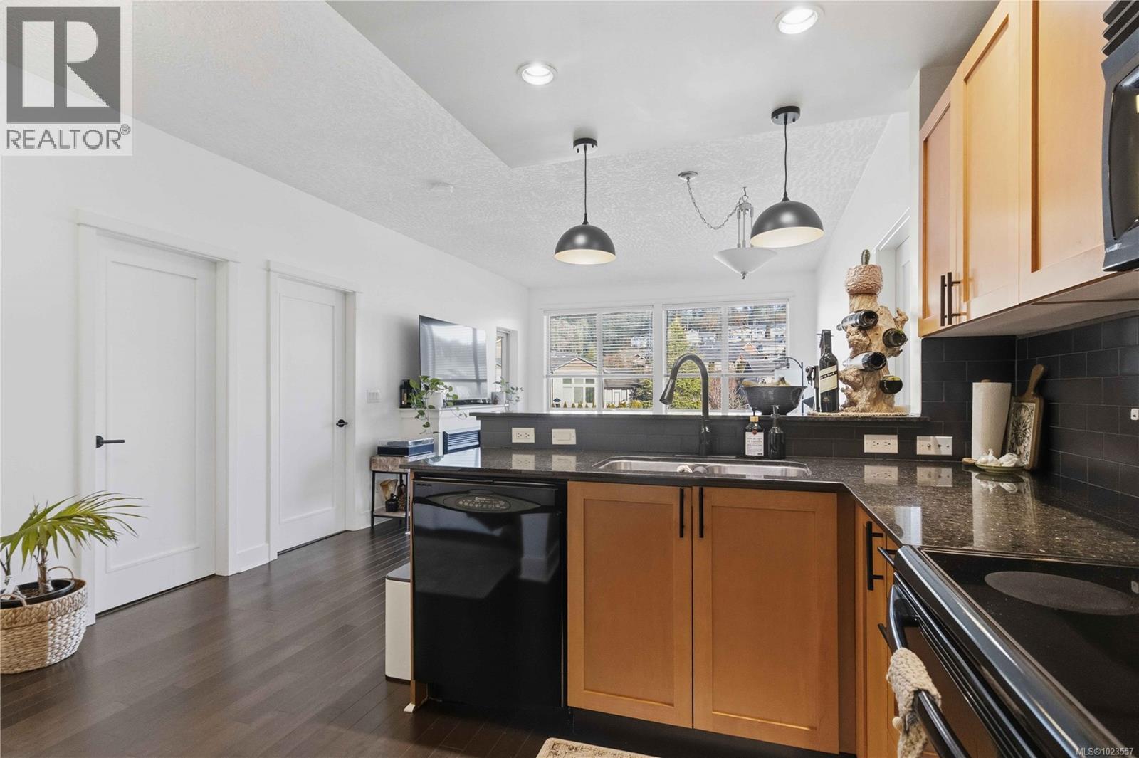 #303 627 Brookside Rd - 8