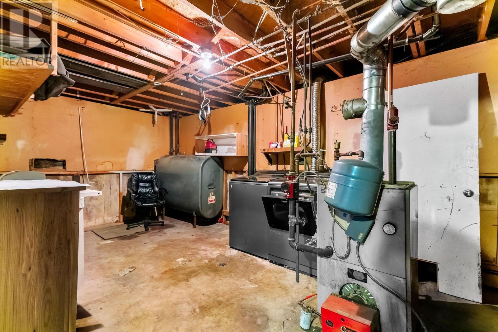 213 PATTERSON Drive - 18
