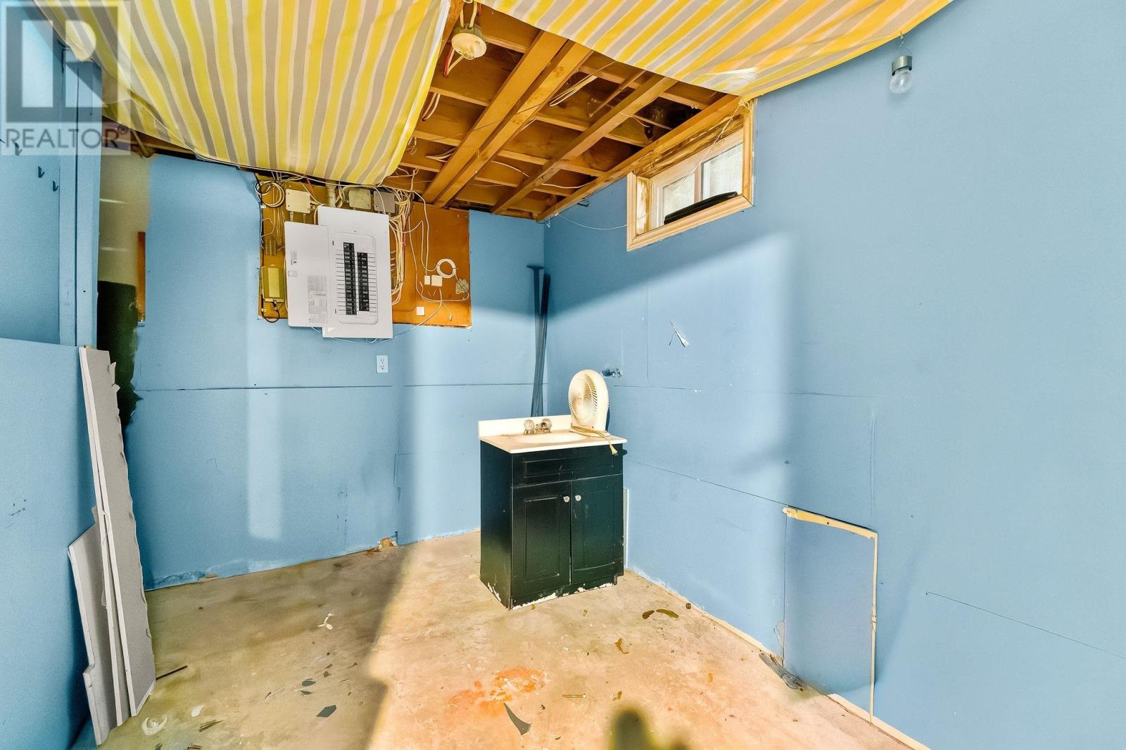 213 PATTERSON Drive - 20