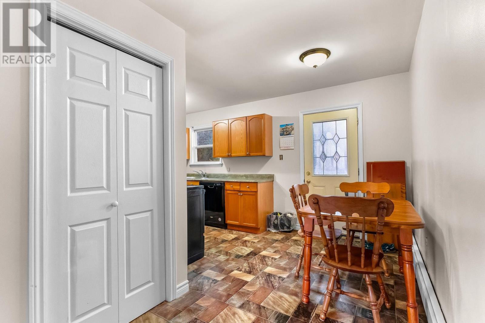213 PATTERSON Drive - 4