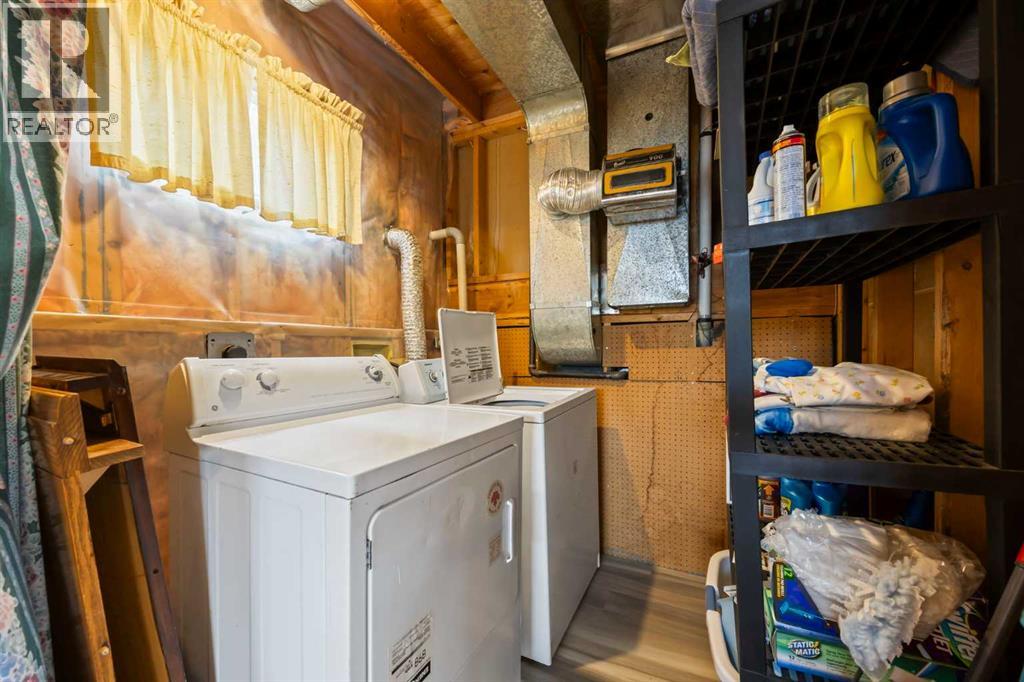 Single Family House 4 Level for Sale in  Taraglen Place NE Taradale Calgary 