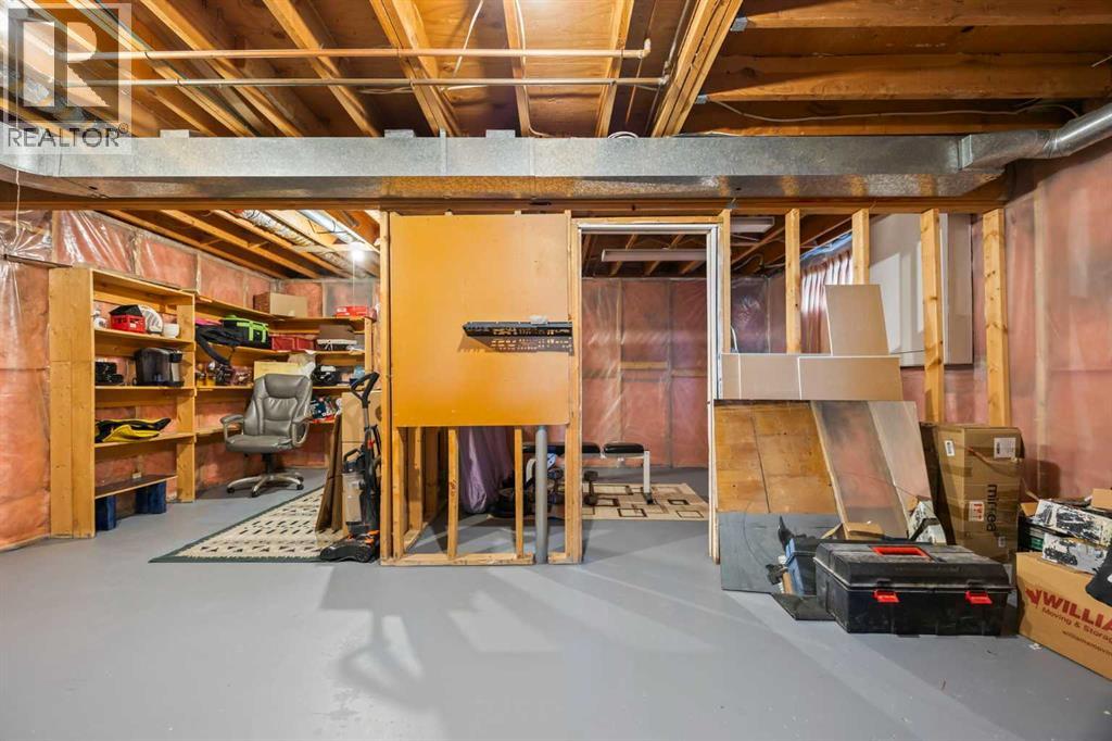 Single Family House 4 Level for Sale in  Taraglen Place NE Taradale Calgary 