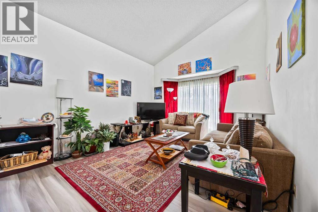 Single Family House 4 Level for Sale in  Taraglen Place NE Taradale Calgary 