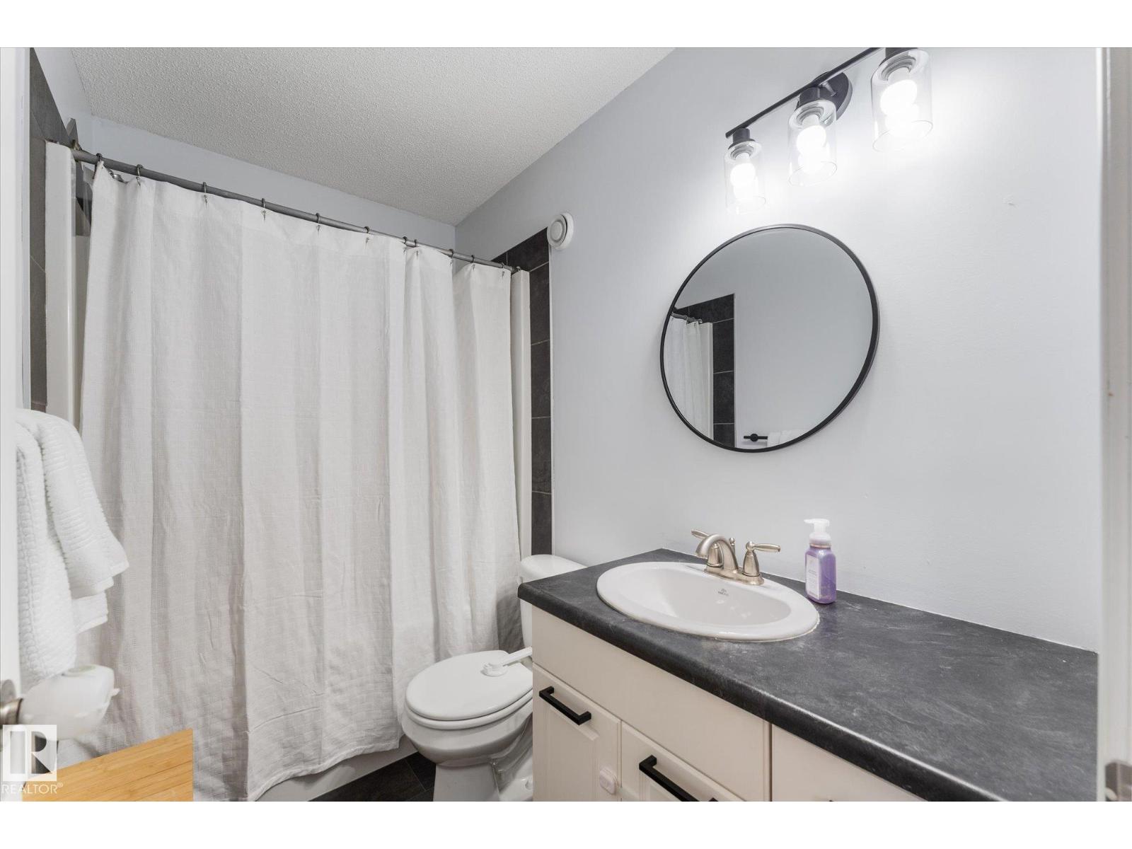 35 SPRUCE VILLAGE DR E, Spruce Grove