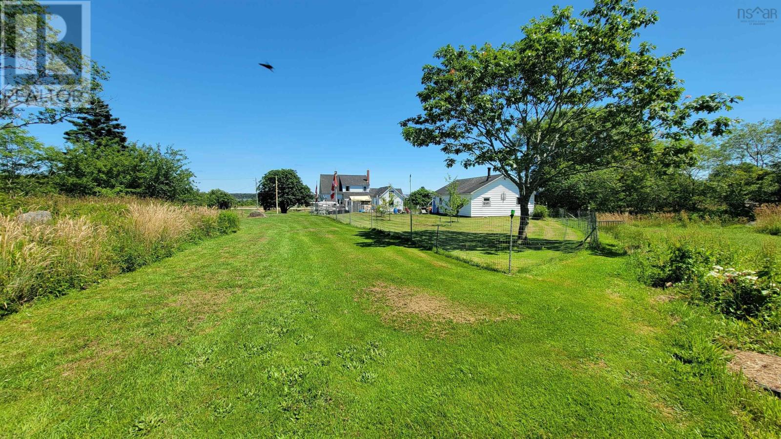 Property 20 of 42 of 486 335 Highway