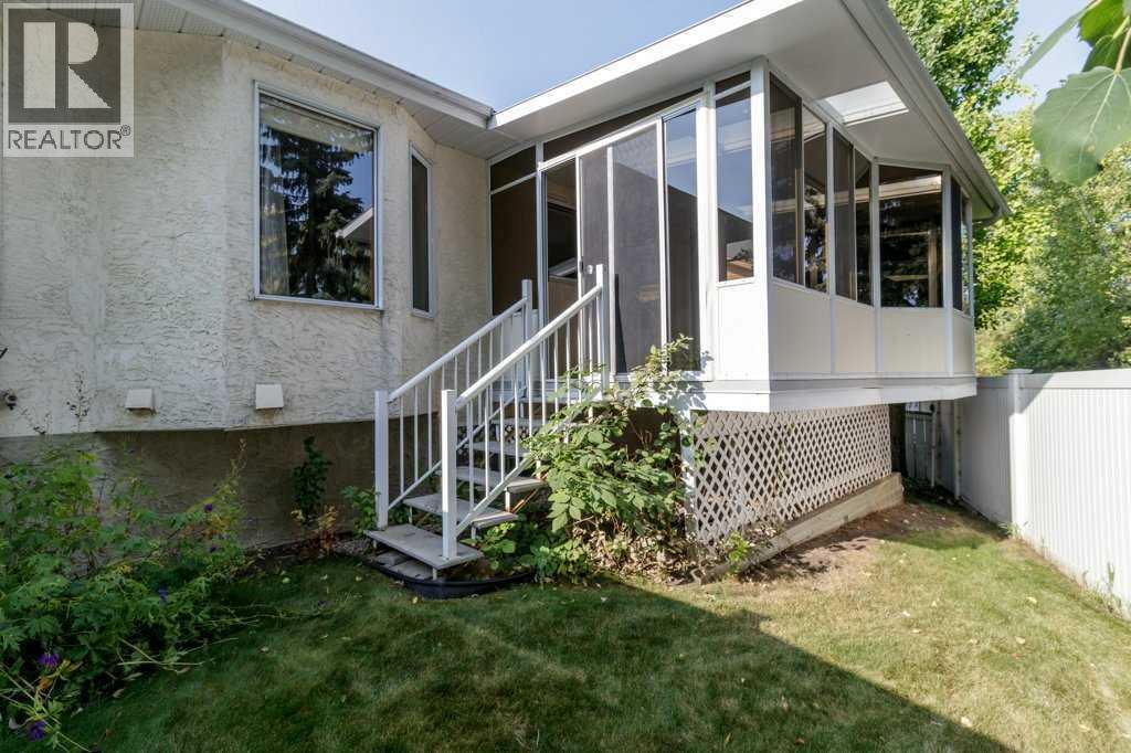 9 Dunn Close, Red Deer