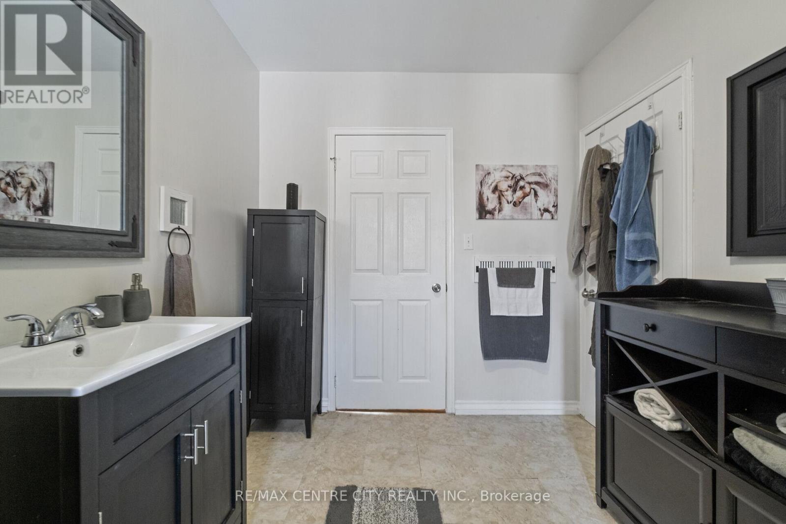 89482 BELMORE LINE Property Photo