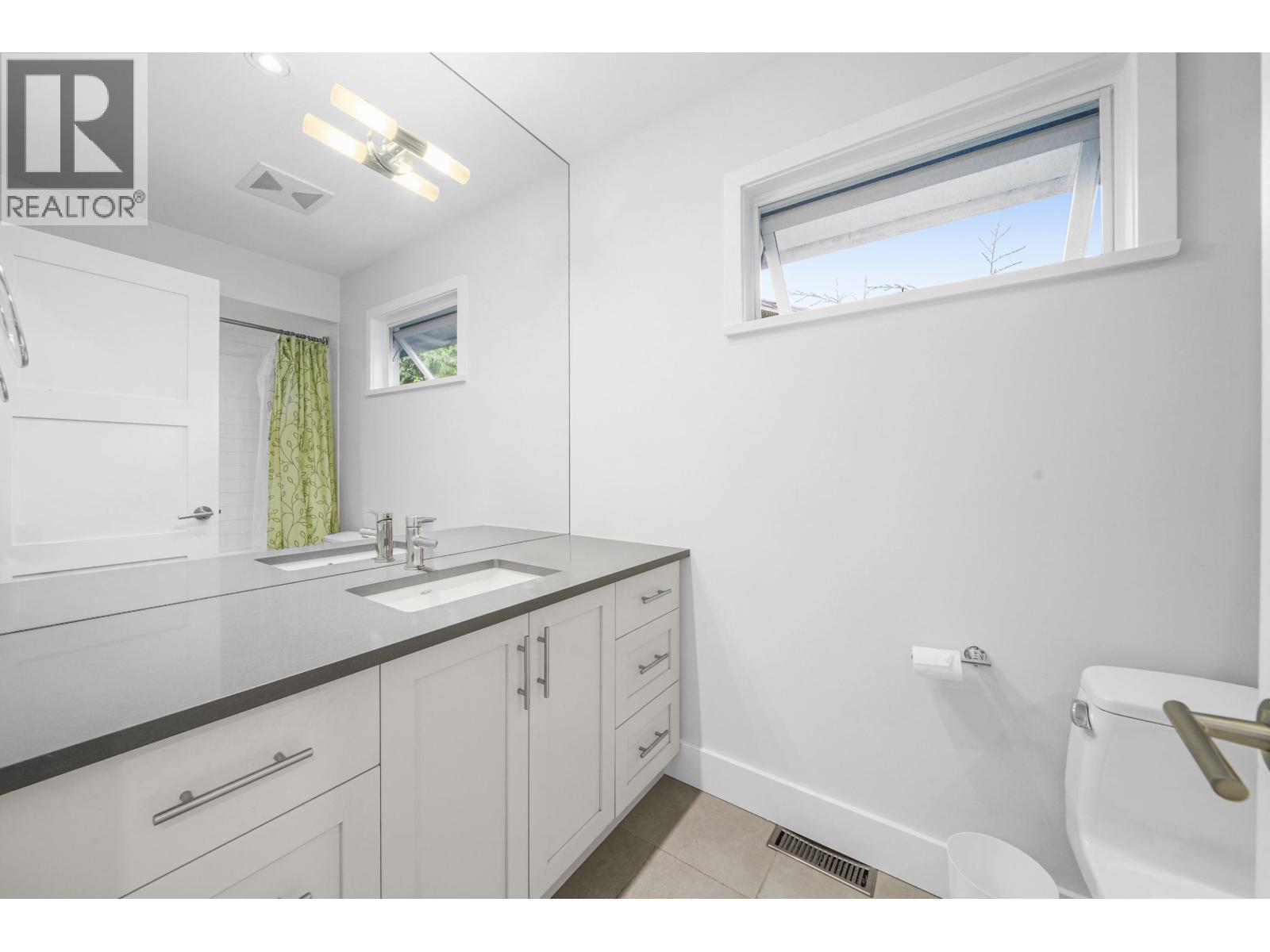 5154 RANGER AVENUE, North Vancouver