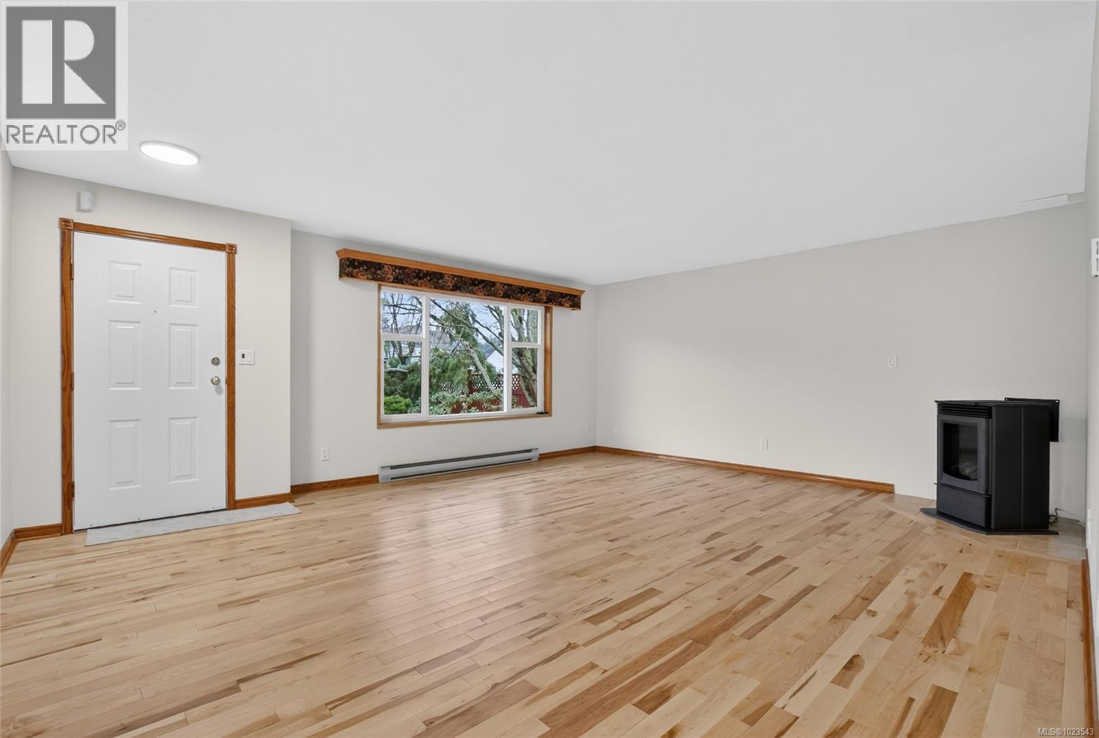 8071 Queen St, Crofton