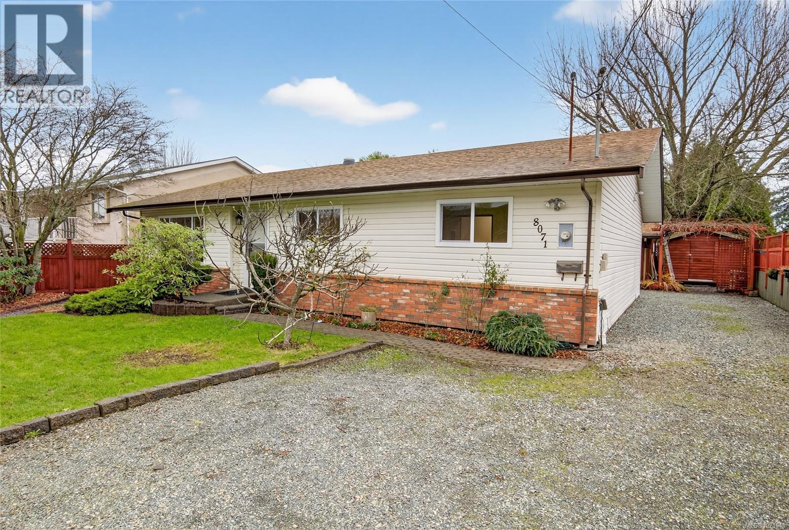 8071 Queen St, Crofton