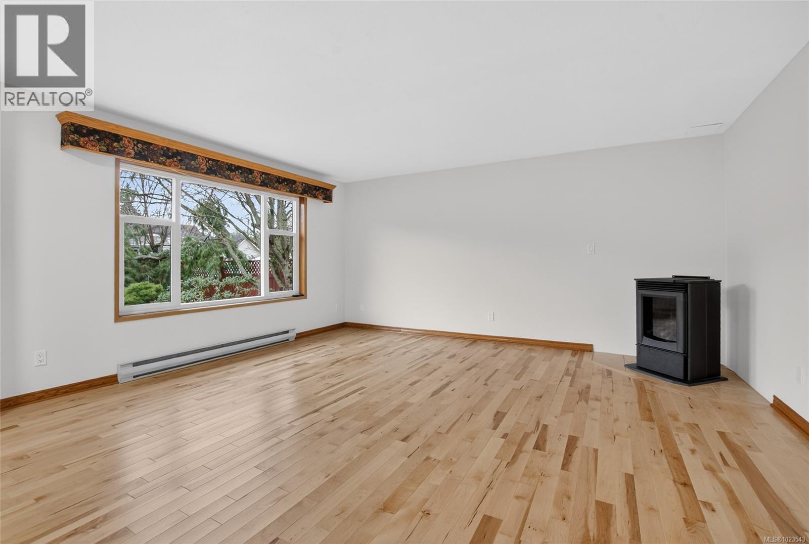 8071 Queen St, Crofton