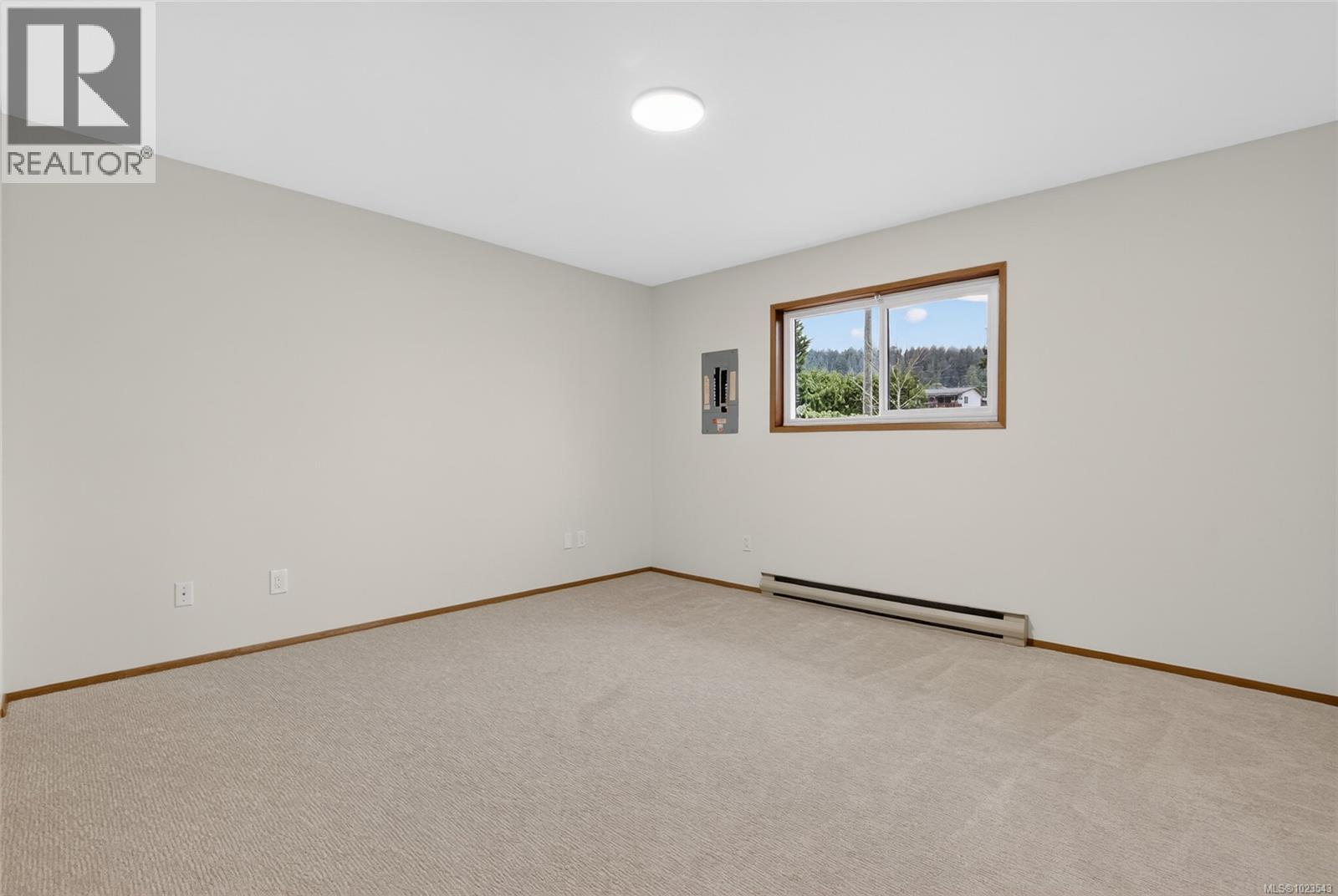 8071 Queen St, Crofton