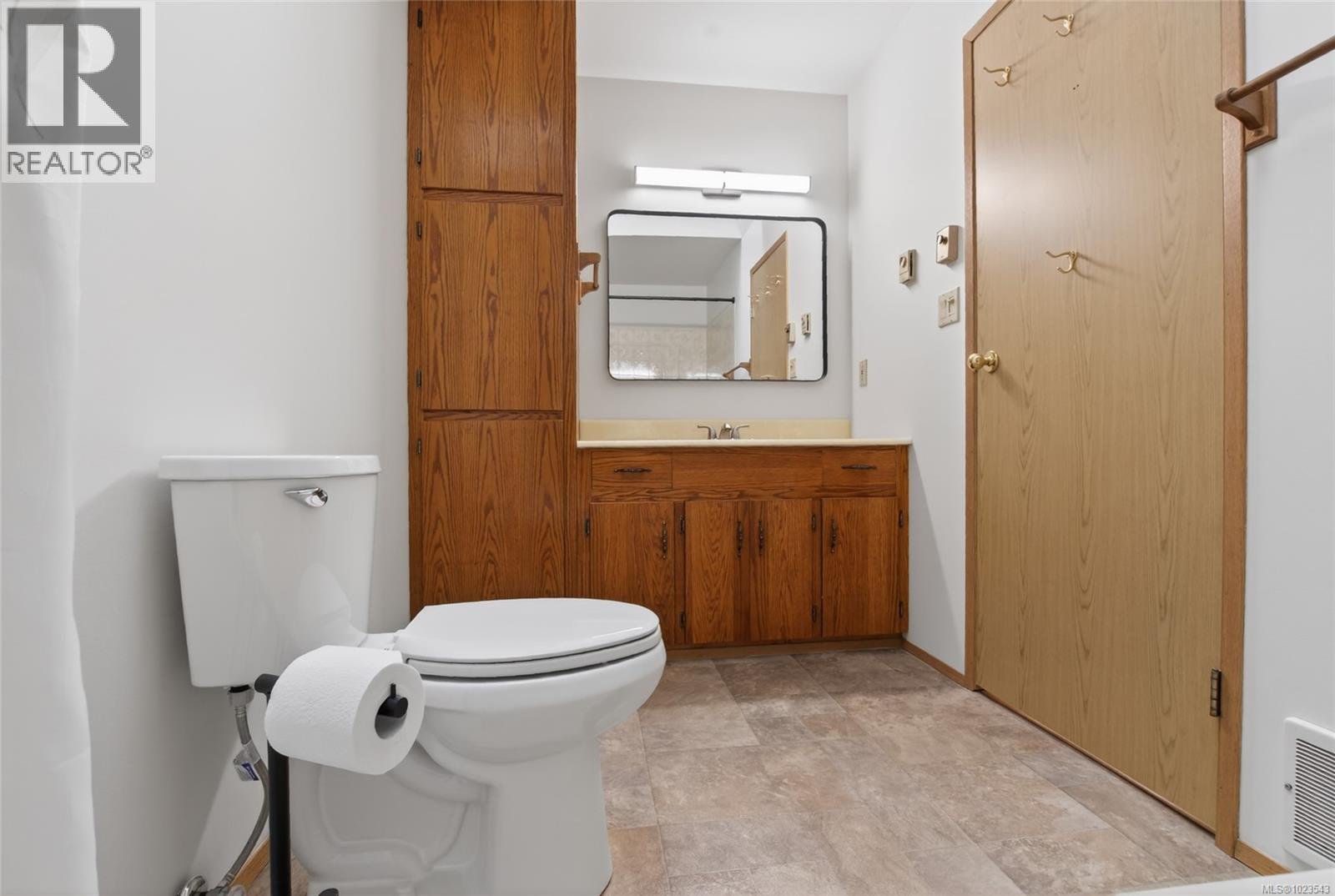 8071 Queen St, Crofton