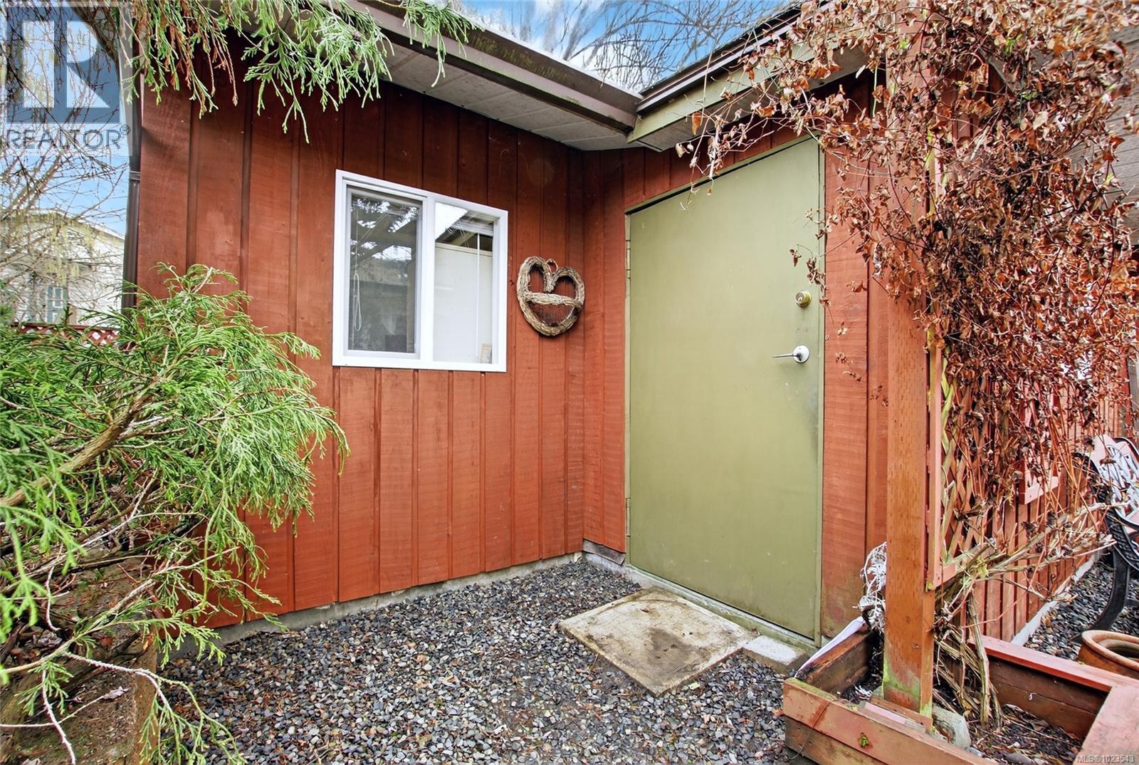 8071 Queen St, Crofton