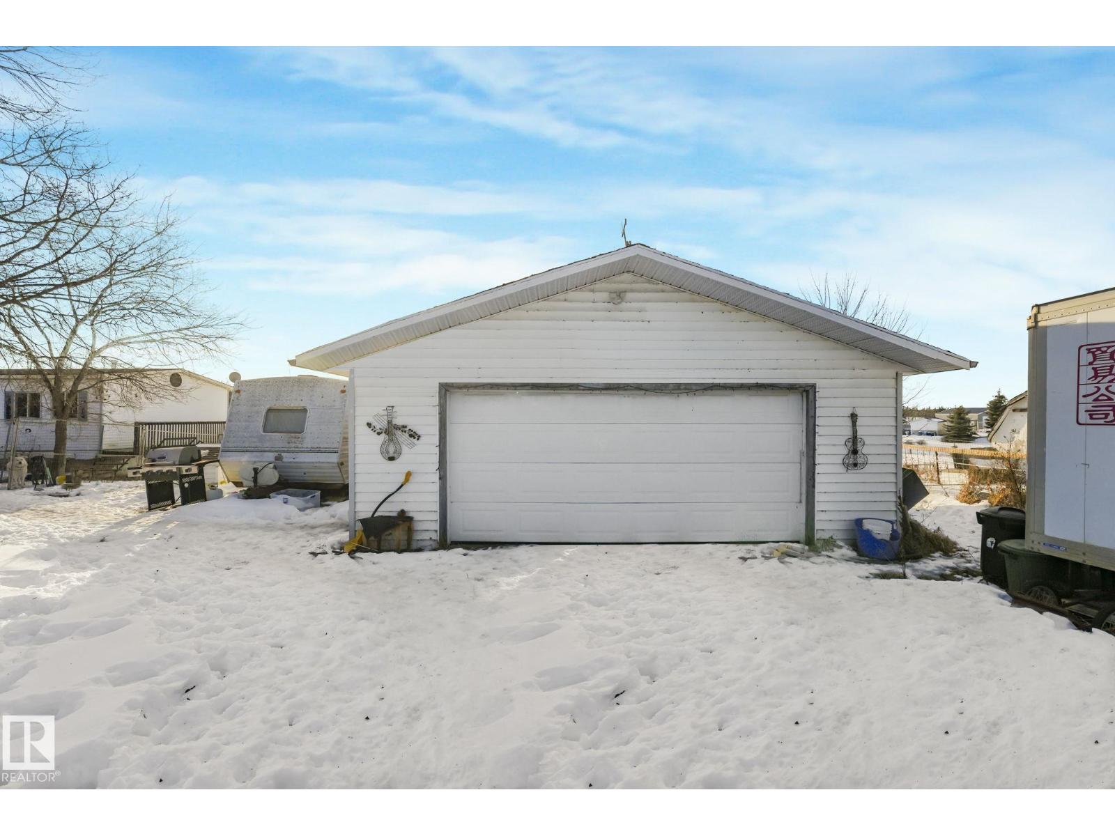 22545 TWP ROAD 512, Rural Strathcona County