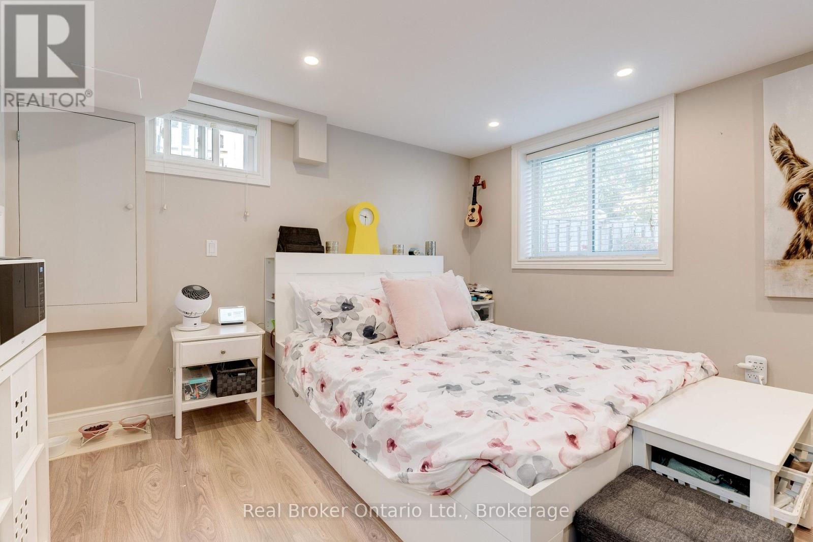 2261 LEOMINSTER DRIVE — photo 26