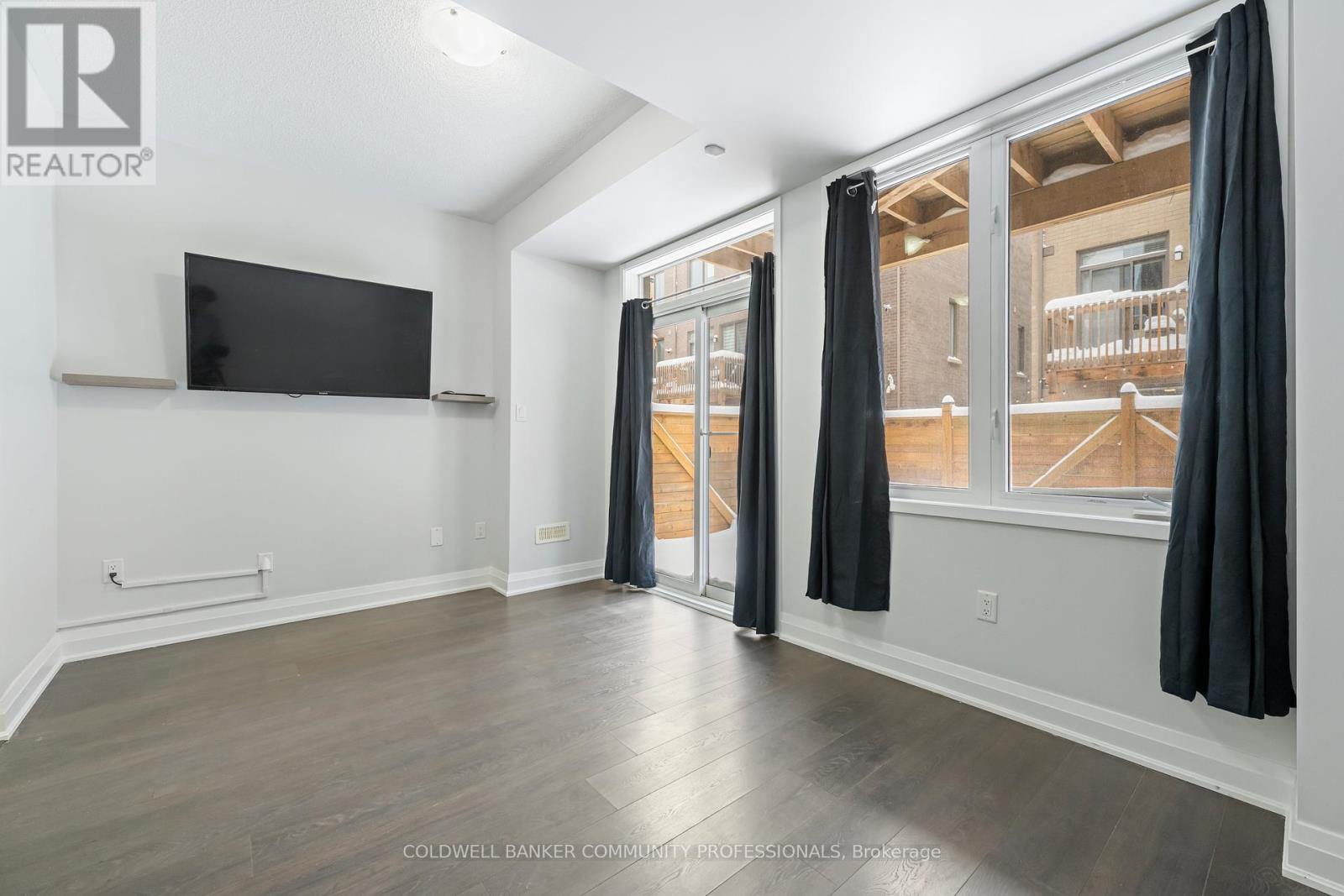 193 HUGUENOT ROAD - 8