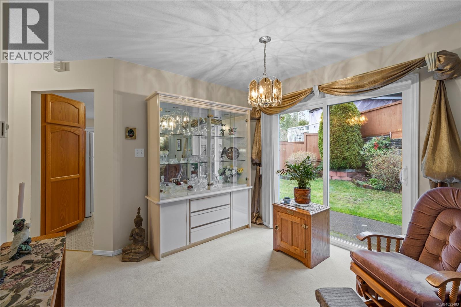 2 4752 Uplands Dr, Nanaimo