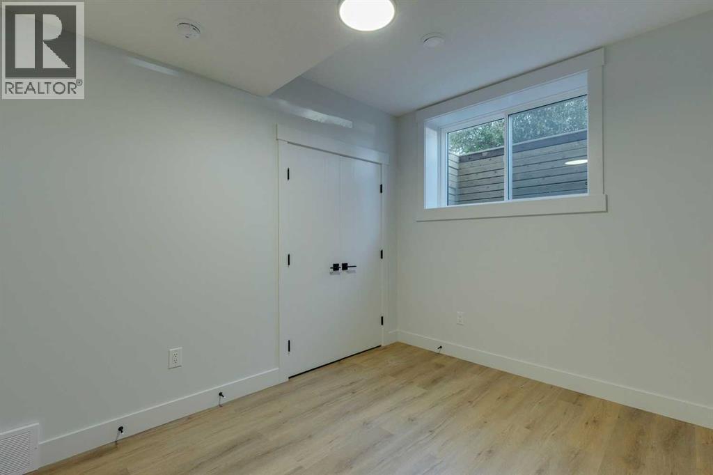 Single Family House for Sale in   Avenue NW Banff Trail Calgary 