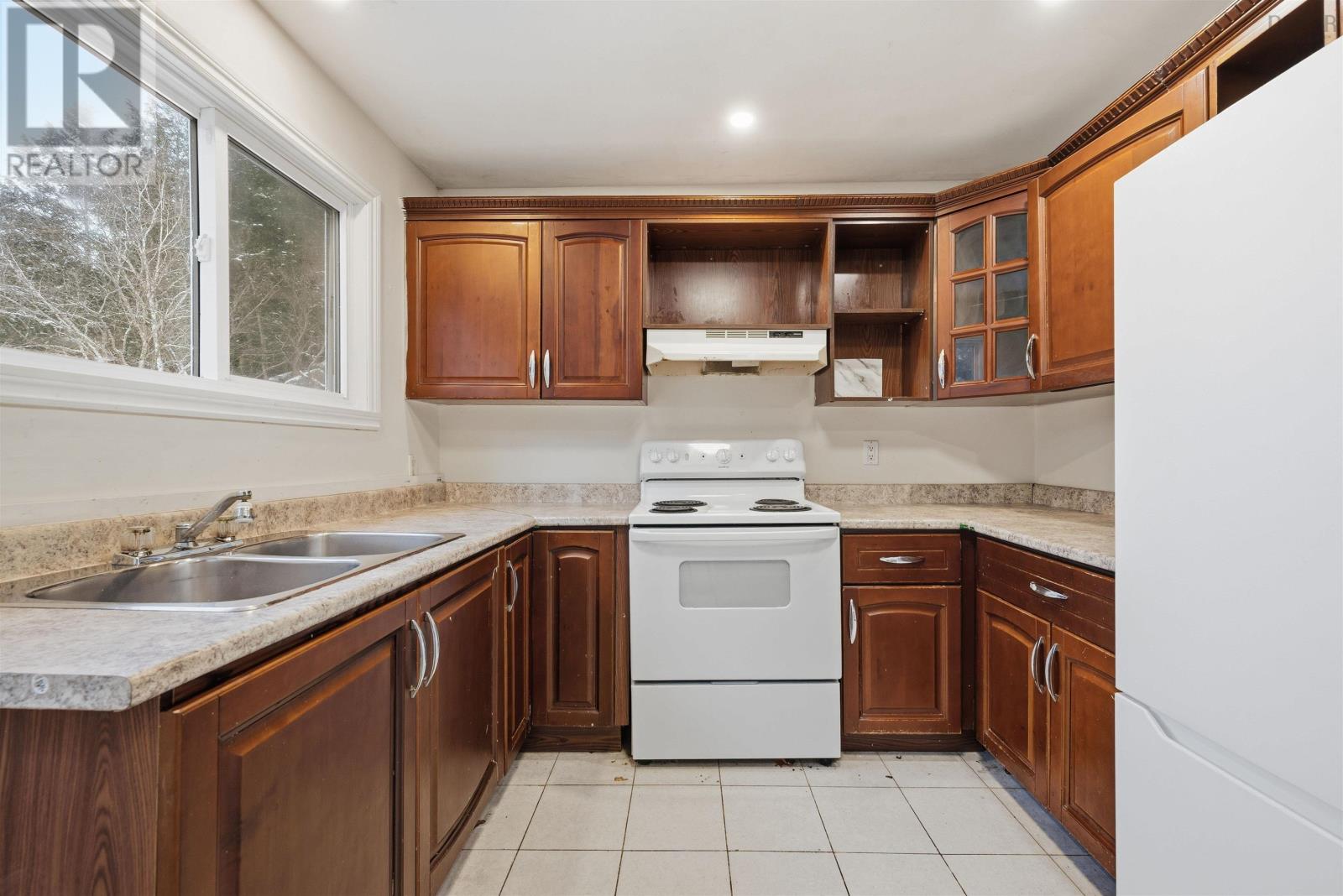 Property 16 of 46 of 64 Meadowbrook Drive