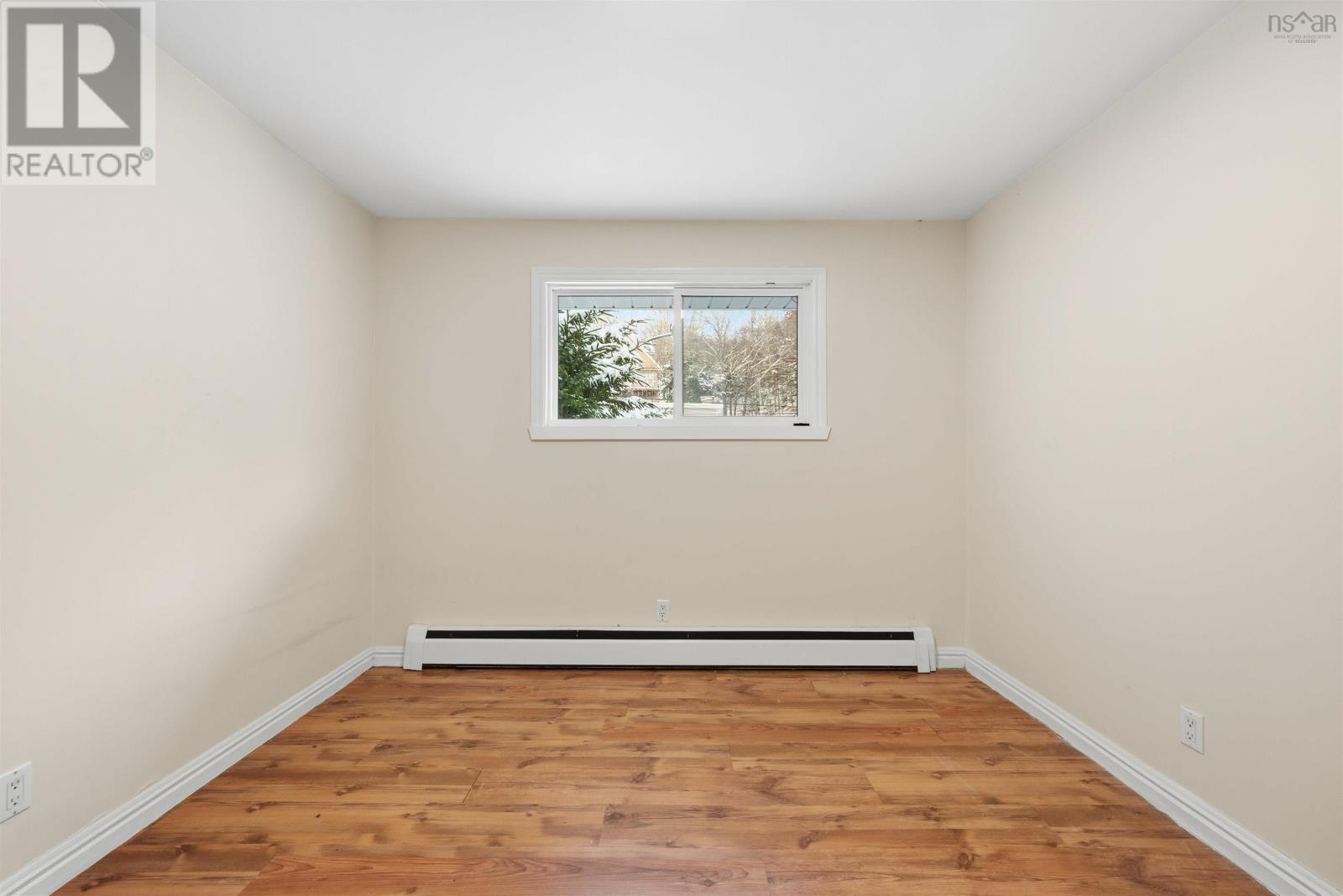 Property 23 of 46 of 64 Meadowbrook Drive