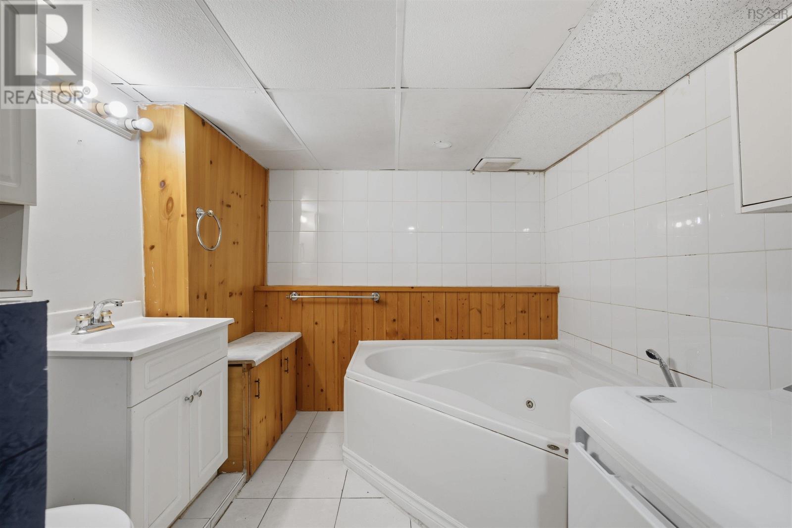 Property 35 of 46 of 64 Meadowbrook Drive