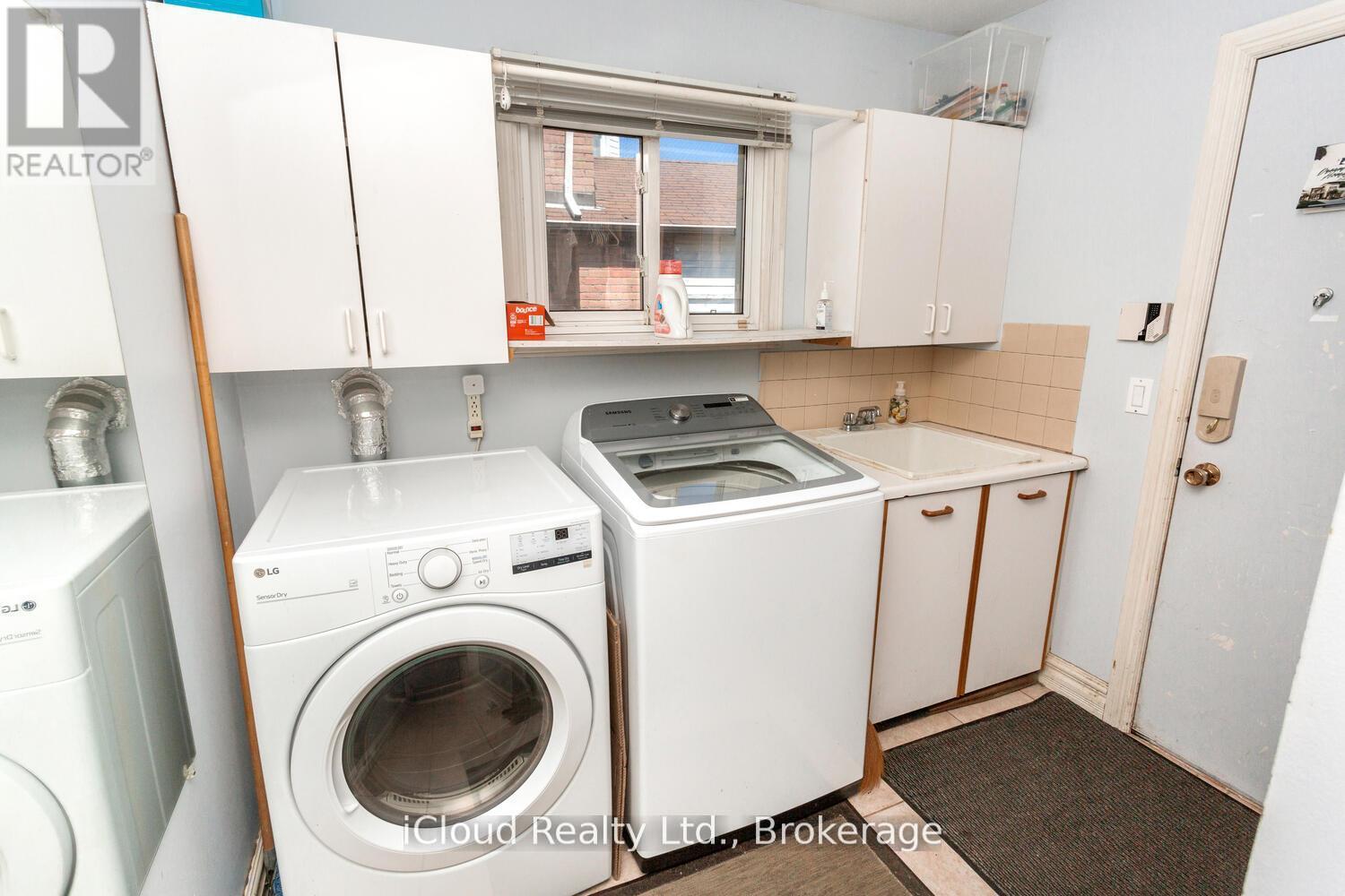 Single Family House for Sale in  NEVILLE CRESCENT Brampton (Westgate) 