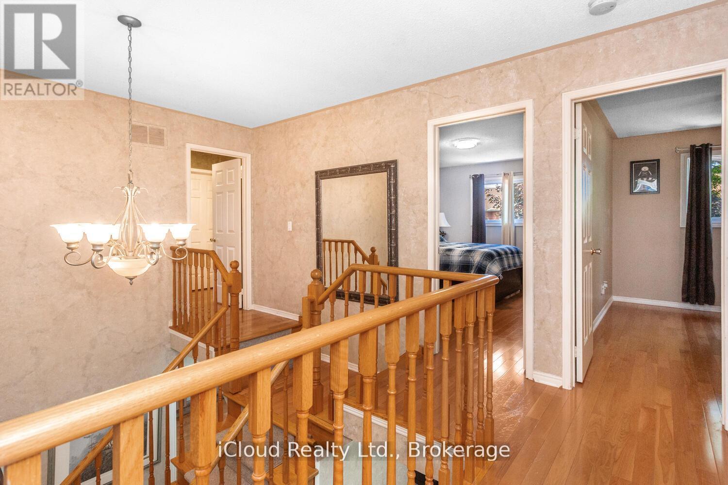 Single Family House for Sale in  NEVILLE CRESCENT Brampton (Westgate) 